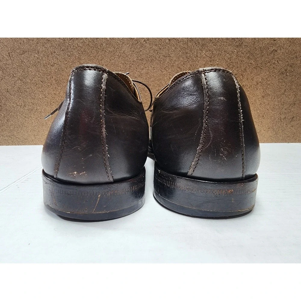 Hugo Boss dress shoes 10 Leather Brown